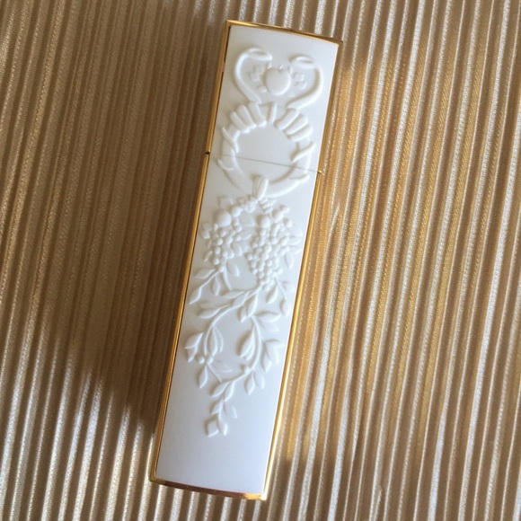 KILIAN WHITE GOLD RAISED FLOWER TRAVEL CASE - Picture 2 of 2